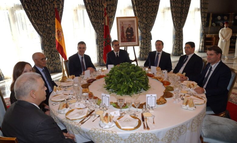 Le Roi offre un déjeuner en l'honneur du Président du gouvernement espagnol