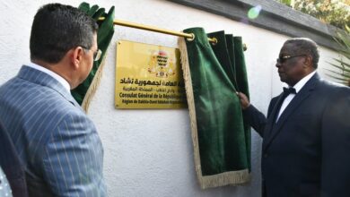 Nasser Bourita et son homologue tchadien, Abderaman Koulamallah, inaugurent à Dakhla le Consulat général de la République du Tchad. le 14 août 2024 / Crédit: MAP