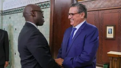 Le Chef du gouvernement, Aziz Akhannouch, a eu, lundi à Rabat, des entretiens avec le vice-président de la Banque mondiale pour la région du Moyen-orient et de l’Afrique du nord, Ousmane Dione